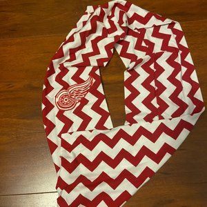Red Wings Infinite Scarf